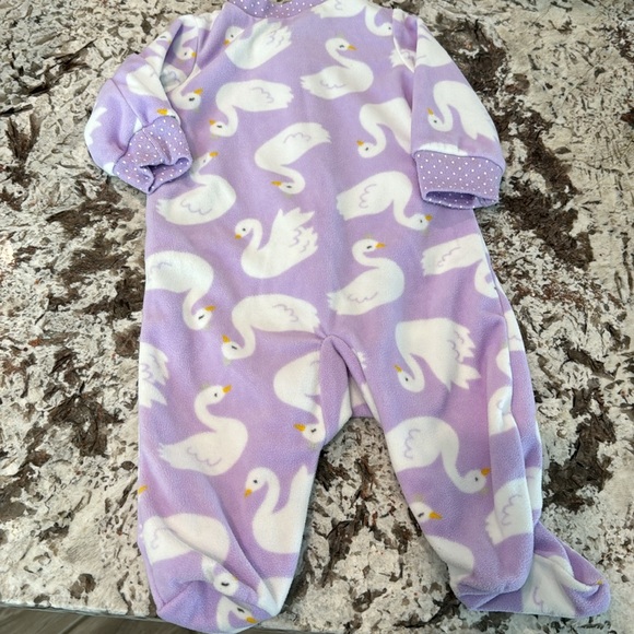 Carter’s Pair of fleece footie PJs - Picture 7 of 7